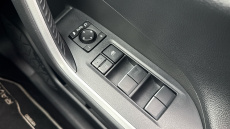 Toyota RAV4 2.5 VVT-i Hybrid Design 5dr CVT Hybrid Estate